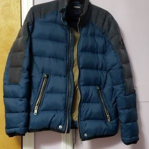 Mens light down jacket